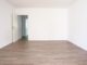 Kapitalanleger aufgepasst! Modern sanierte u.perfekt aufgeteilte EG Whng.mit Loggia, EBK, Keller u. Stellplatz - Wohnzimmer